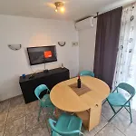 Apartament Casa Eomer